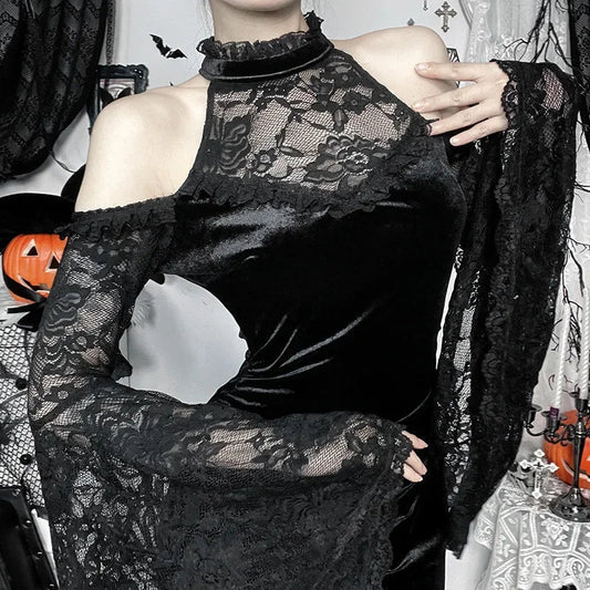 Extended Sleeve Sorceress Lace Celebration Maxi Garment Black / S