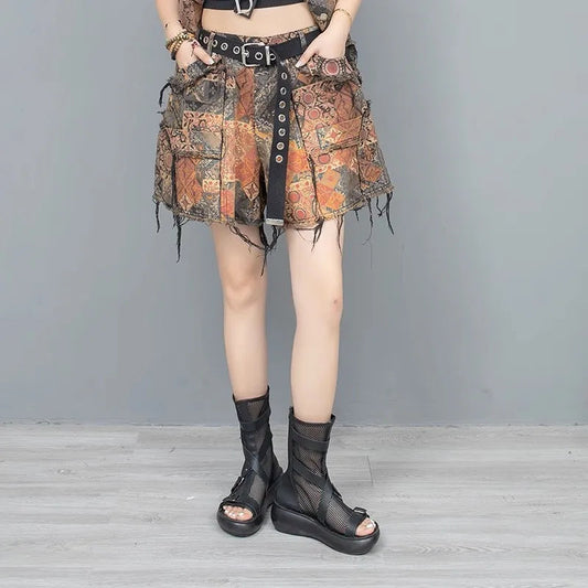 Distraught Imprinted Denim Short brown / One Size