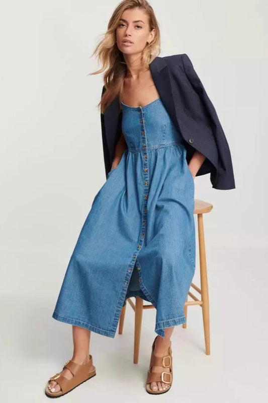 Chic Sleeveless Denim Dress