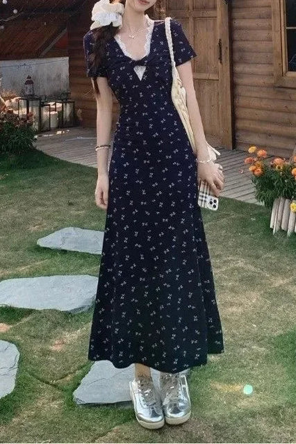 V-neck Waist-cinching Slim Floral Dress