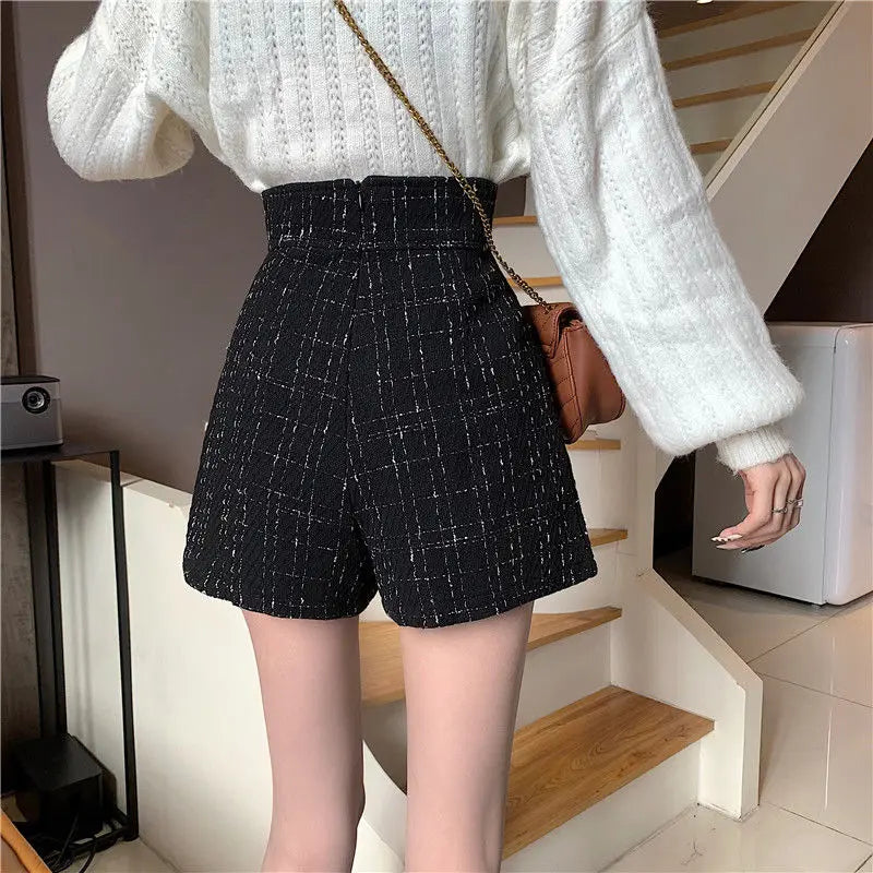 Autumn 2024 Classic Woolen Plaid Mini Shorts High Waist Skirt Shorts