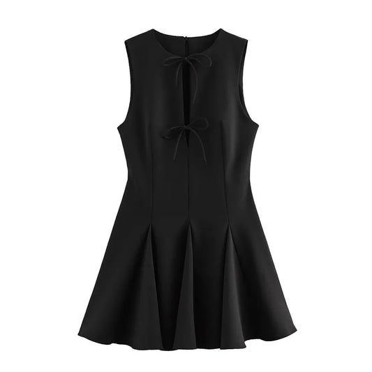 Hollow Out Bow Solid Sleeveless Pleated Dress