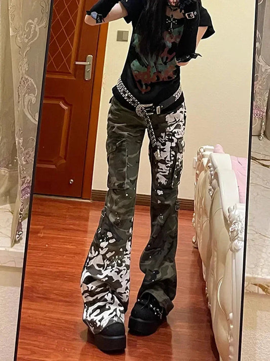 Printed Medieval Dragon Flared Pant black / S