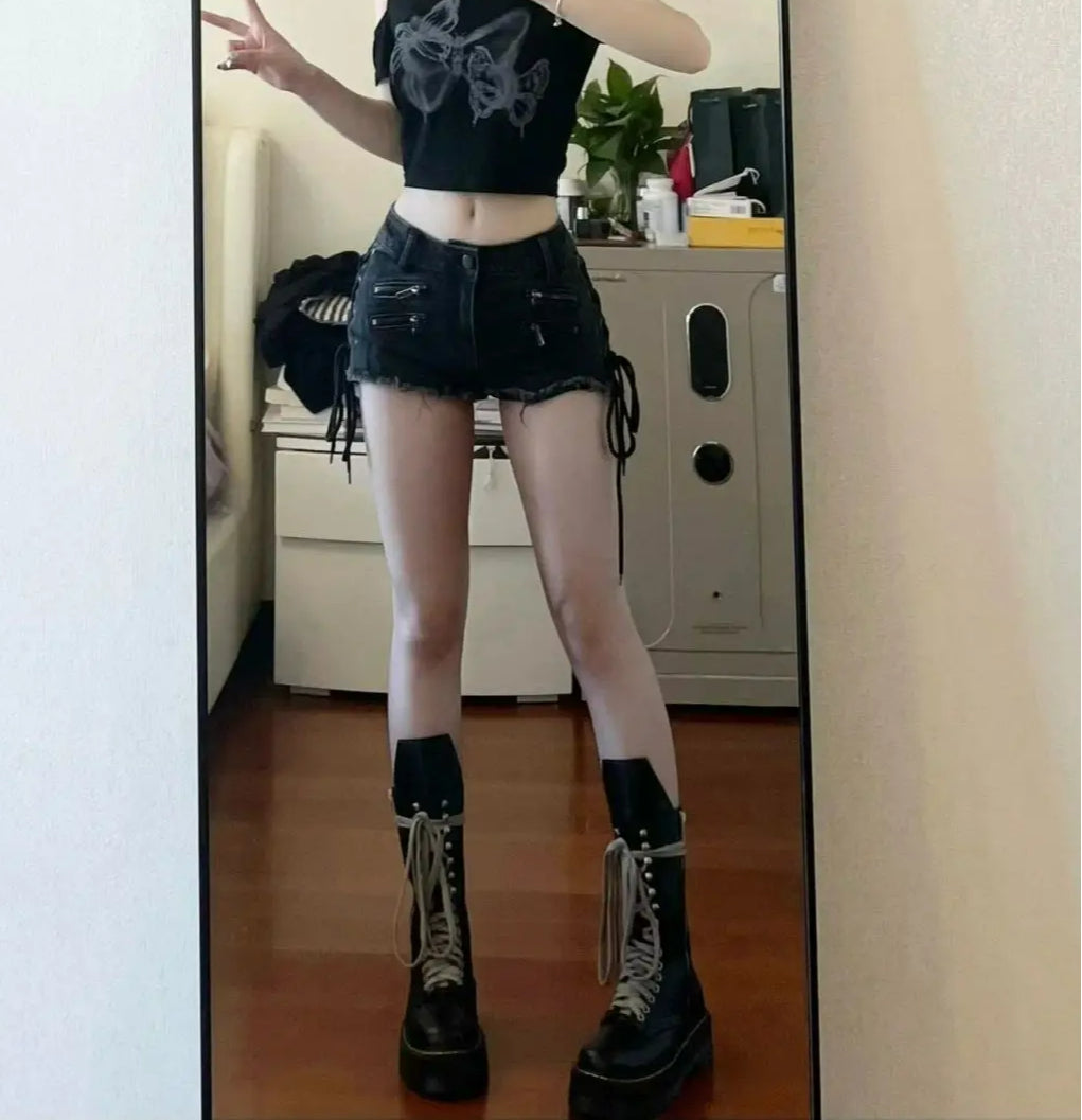 Dark Unfinished Zip Short Black / S