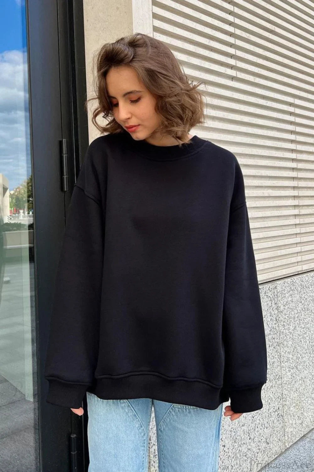 Minimalist Solid Crew Neck Oversize Sweatshirts Black / S